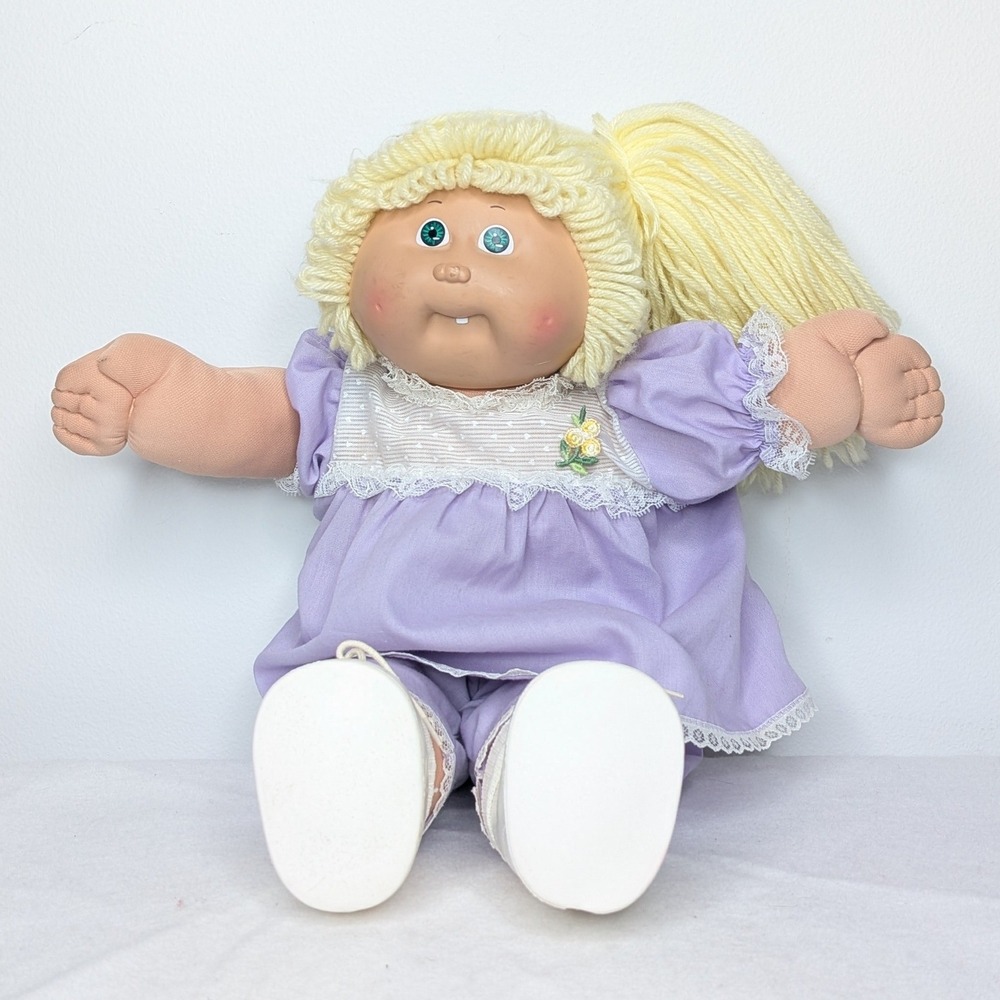 Vintage Cabbage Patch Kids Doll Blonde Hair Green Eyes Lavender Outfit 1982